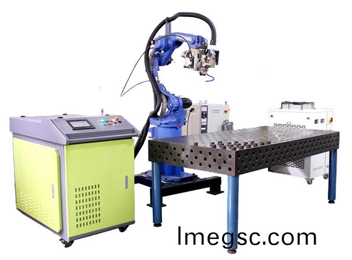 激(ji)光(guang)銲接(jie)機(ji)器(qi)人(ren)