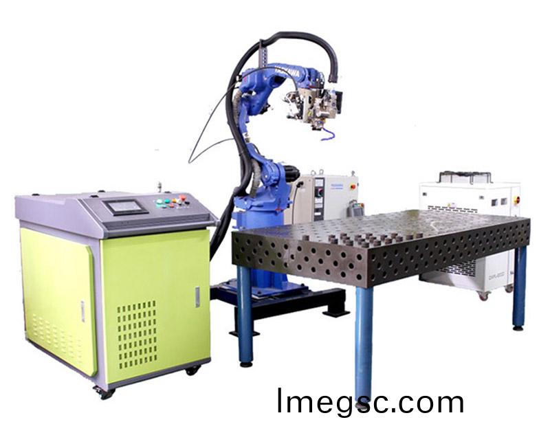 機器人(ren)激(ji)光銲接(jie)設(she)備