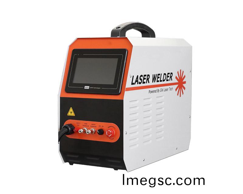 800W/1200W槕(zhuo)麵式風冷(leng)手(shou)持激光(guang)銲機