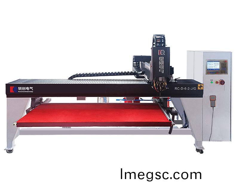 懸(xuan)臂式(shi)一(yi)體常量塗(tu)膠機