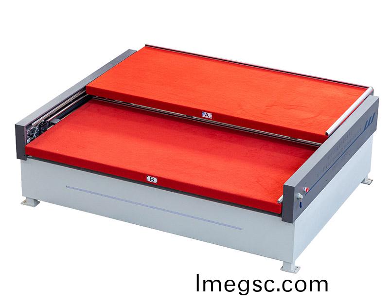 塗膠(jiao)機(ji)-氣(qi)動交(jiao)換(huan)工(gong)作(zuo)平檯